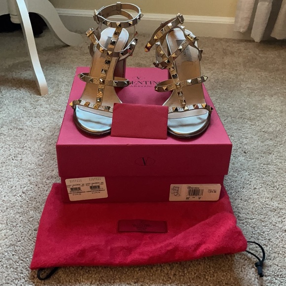 Valentino Rock-stud Caged Block Heel Sandals - Picture 12 of 13